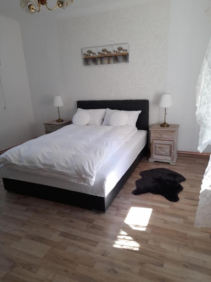 Charming House "Luisi" In Green Garden Maribor 75M2 Exterior foto